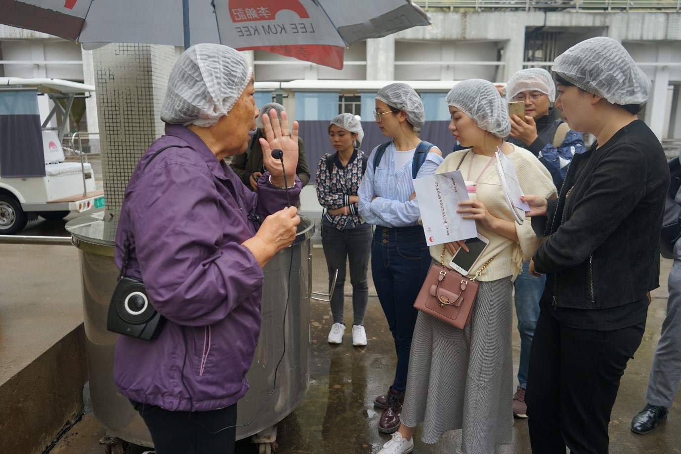 感受品質(zhì)之美 西南媒體走進(jìn)李錦記新會(huì)生產(chǎn)基地